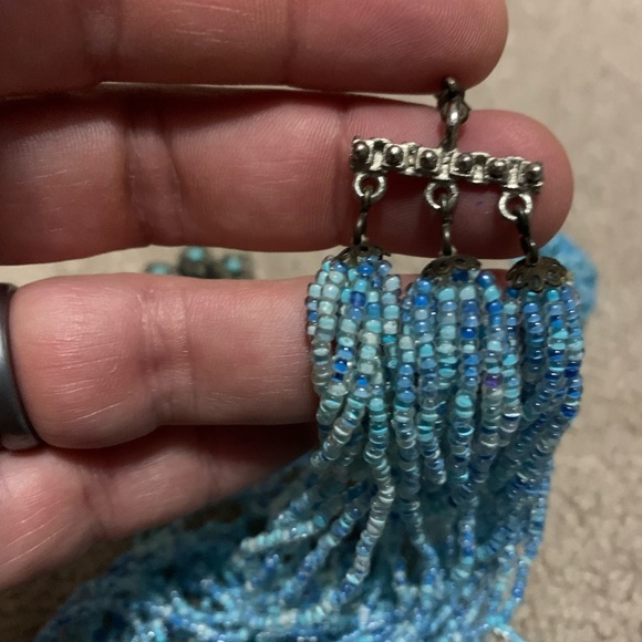 VTG MCM multi-strand seed bead necklace, brooch and one clip earring - Picture 5 of 7